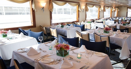 World Yachts Destiny Dinng Room